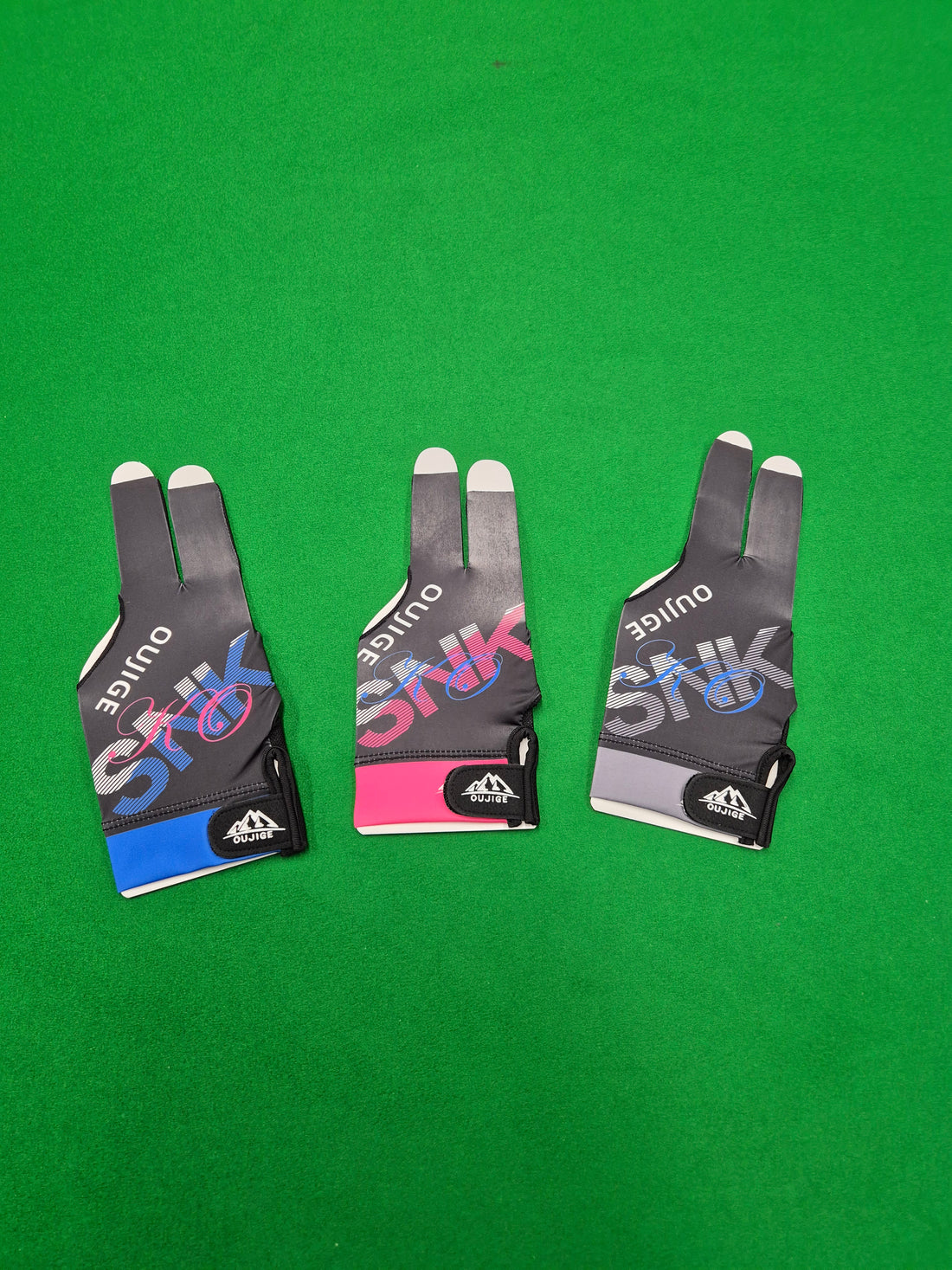 Left Hand Pool Glove