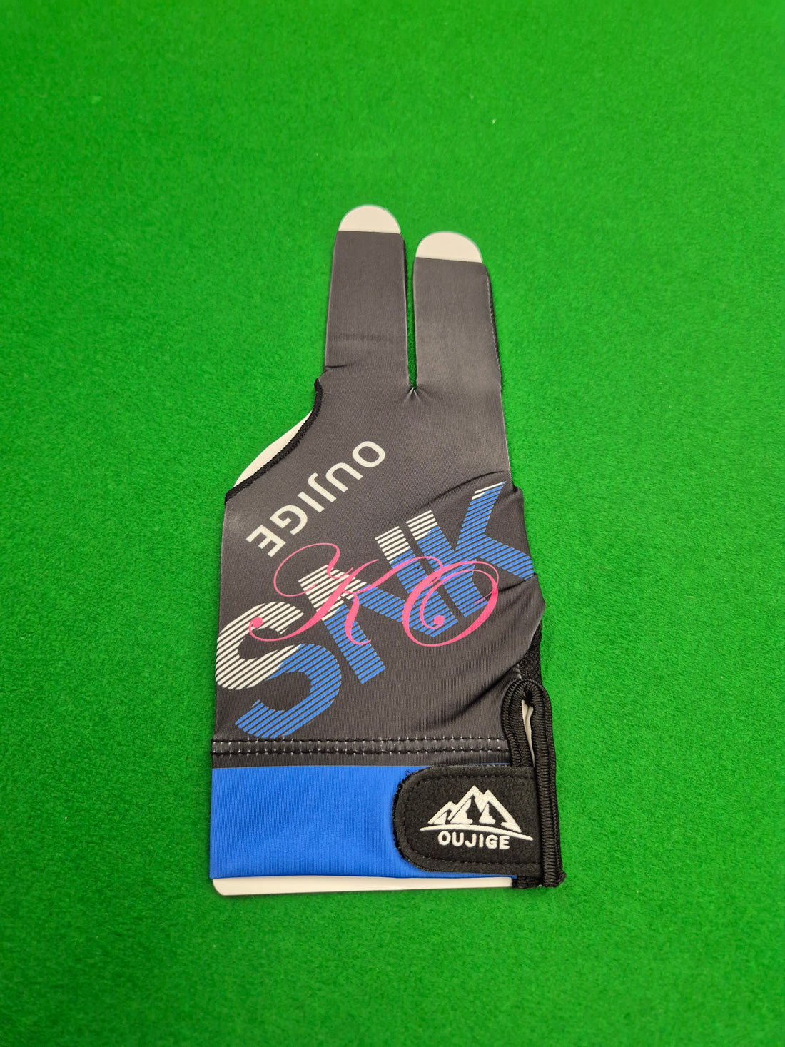 Left Hand Pool Glove