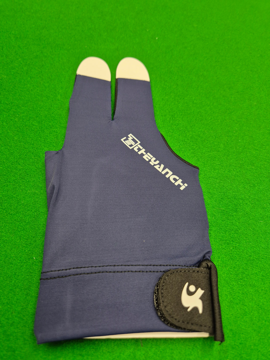 Right Hand Pool Glove