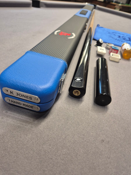 Maximus Premium Maple Cue & KJ Case Set with Accessories