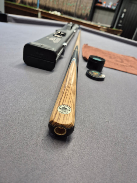 Peradon Chester Cue & Halo Case Set with Accessories