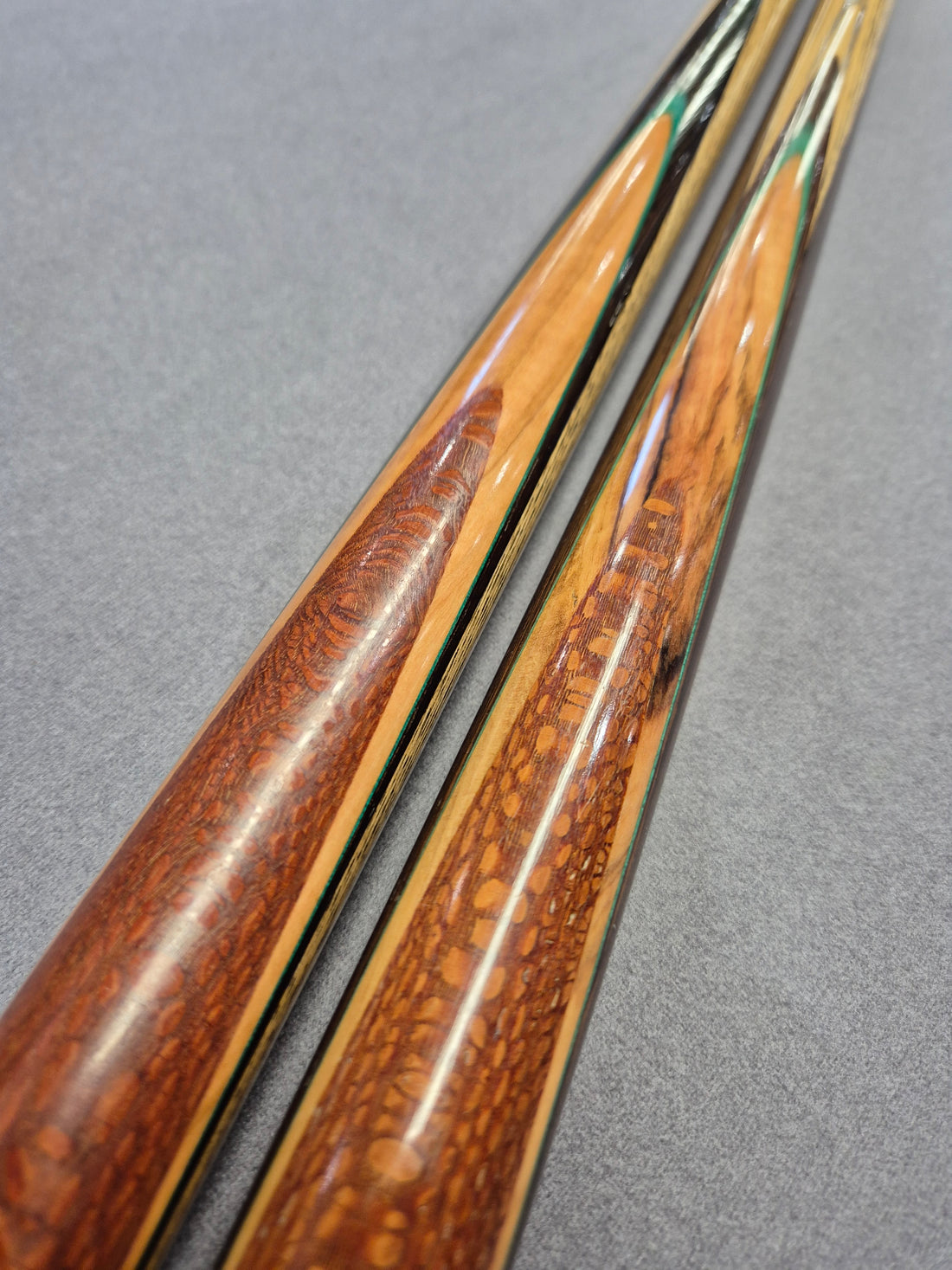 Special - Matching Playing & Break Cue