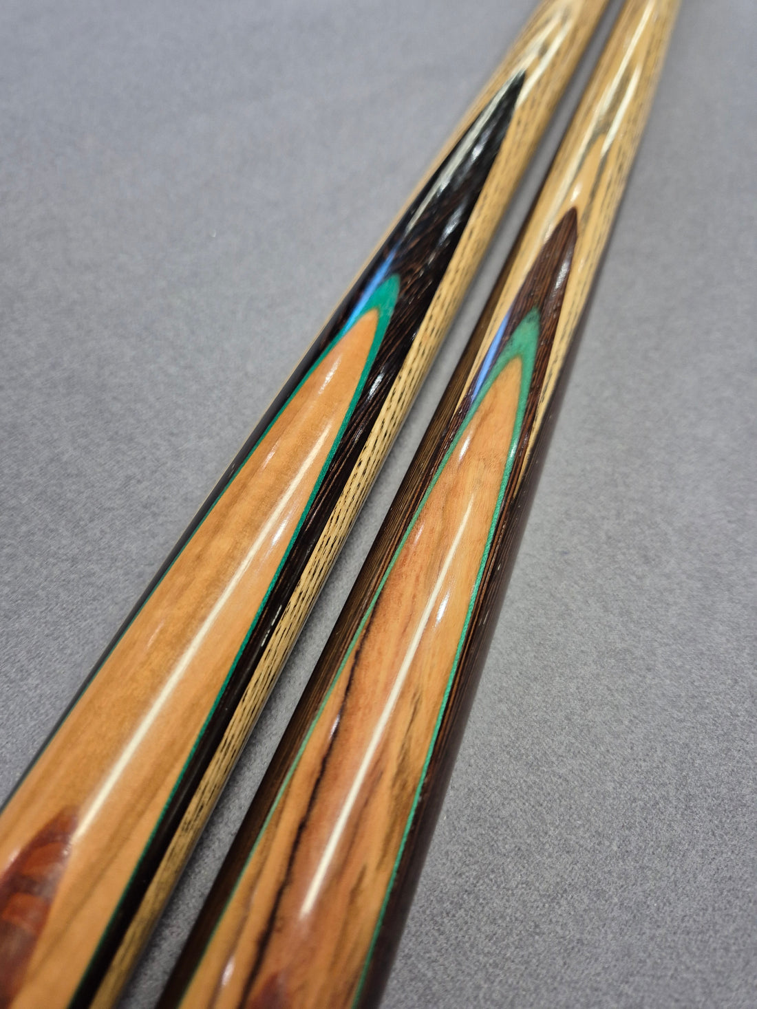 Special - Matching Playing & Break Cue