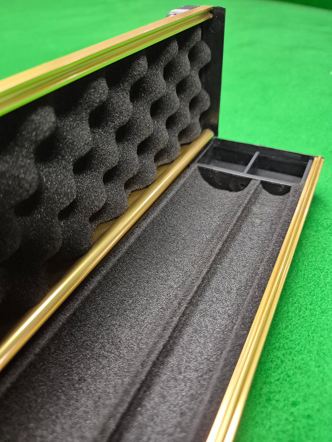 Gold Aluminium 1 Piece 2 Slot Case