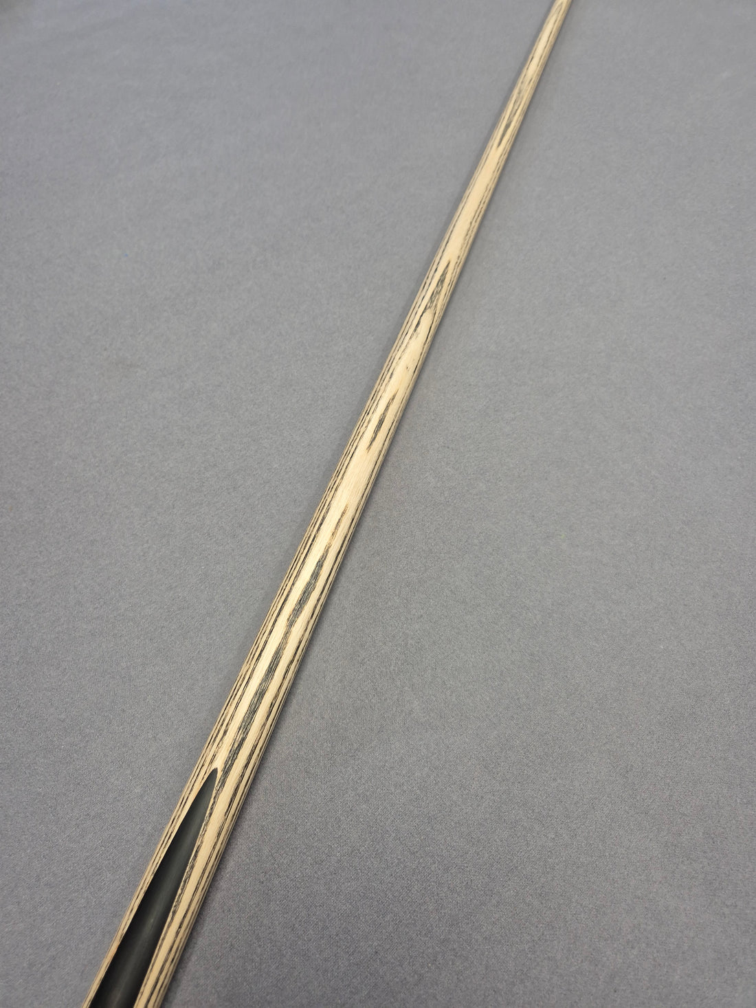 Break Cue SB04