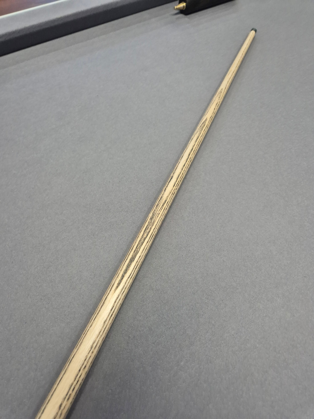 Break Cue SB04