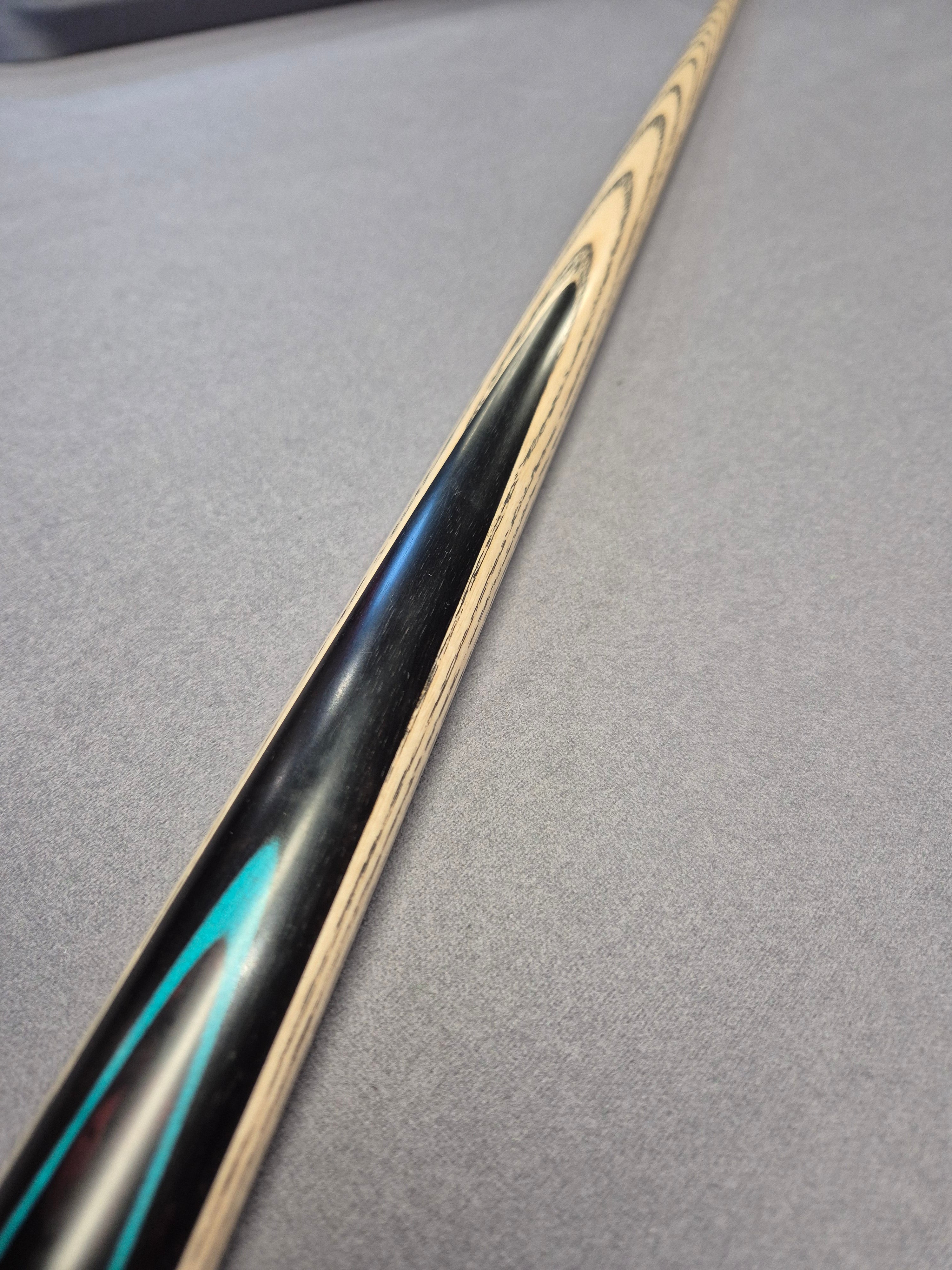 Breaker Break Cue TI B004