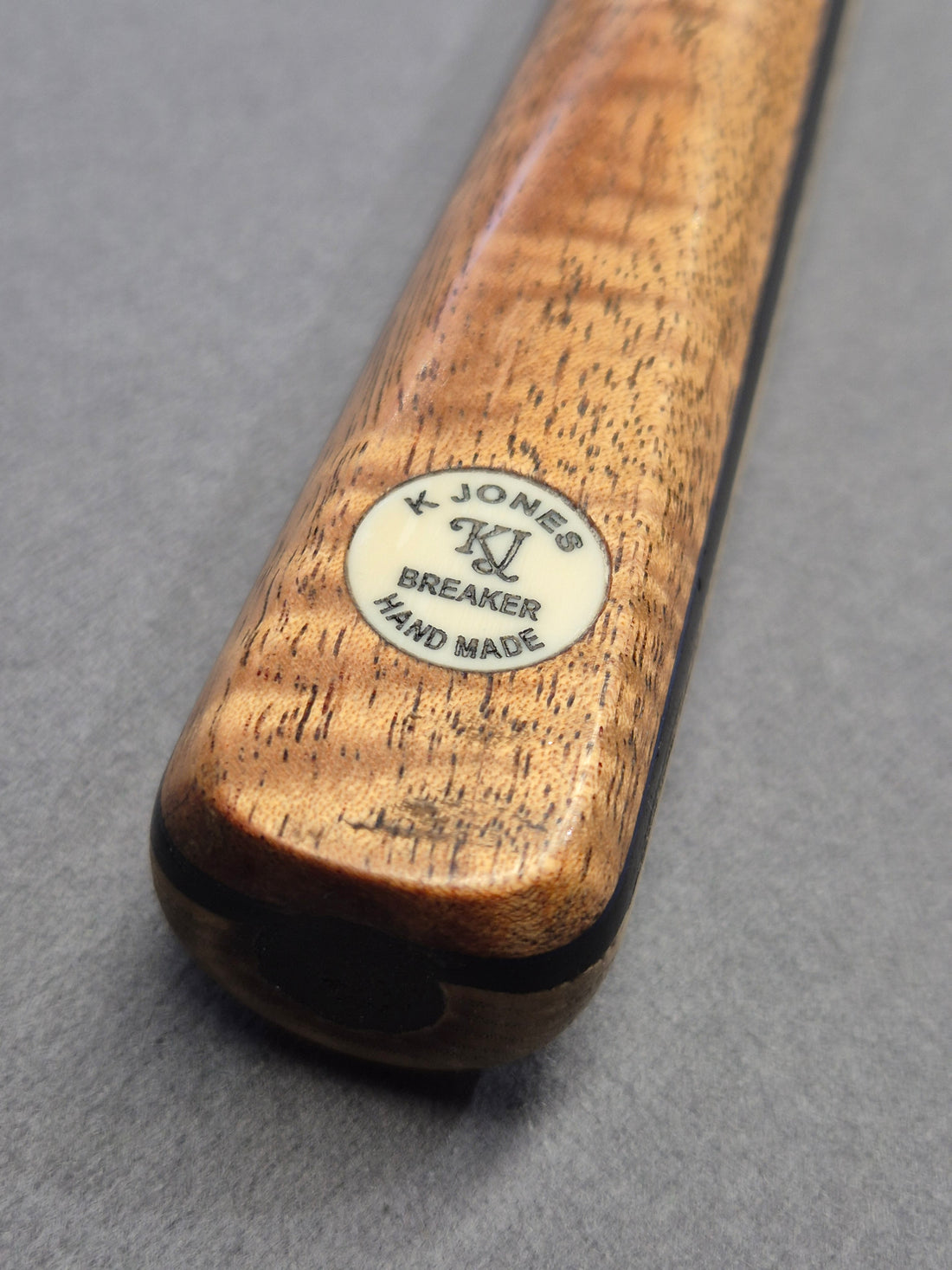 Breaker Break Cue TI B008