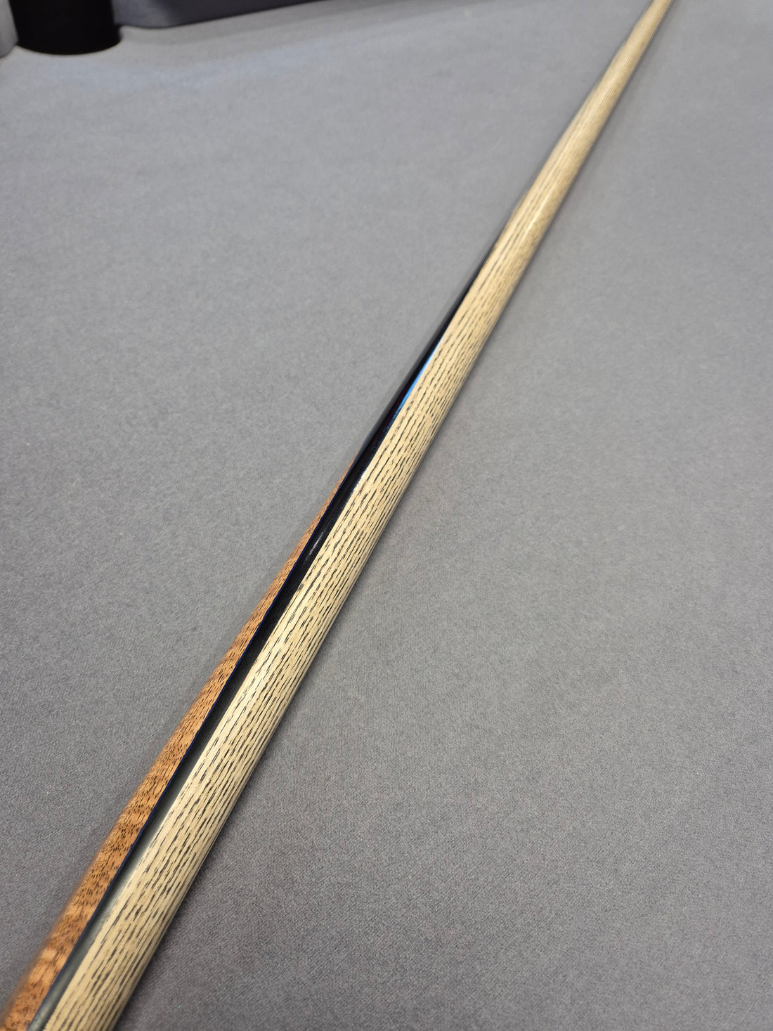 Breaker Break Cue TI B008