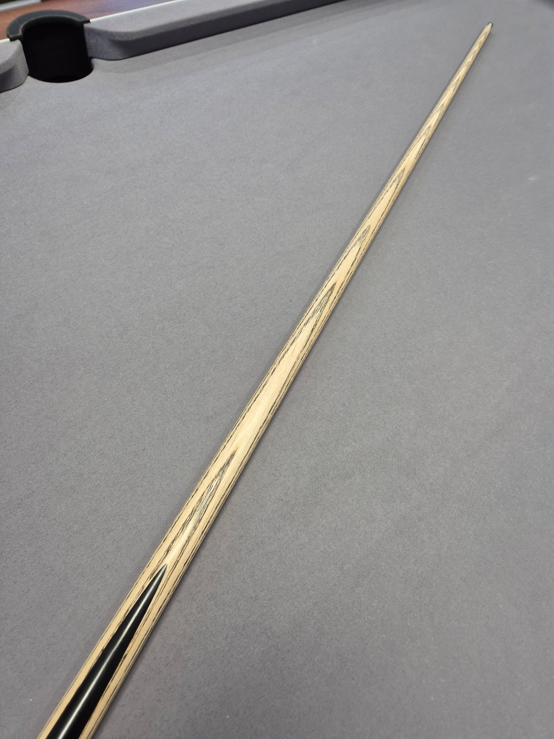 Breaker Break Cue TI B008