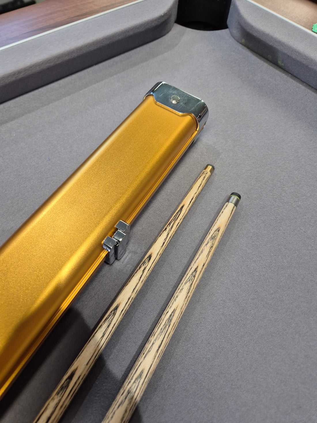 KJ Pool Cue & Break Cue Set with Aluminium Case