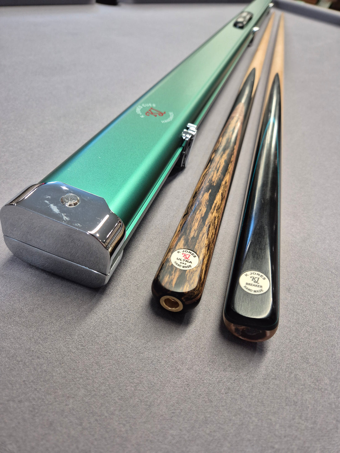 KJ Maple Pool Cue & Break Cue Set with Aluminium Case