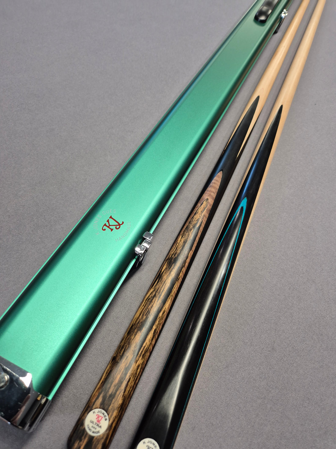 KJ Maple Pool Cue & Break Cue Set with Aluminium Case