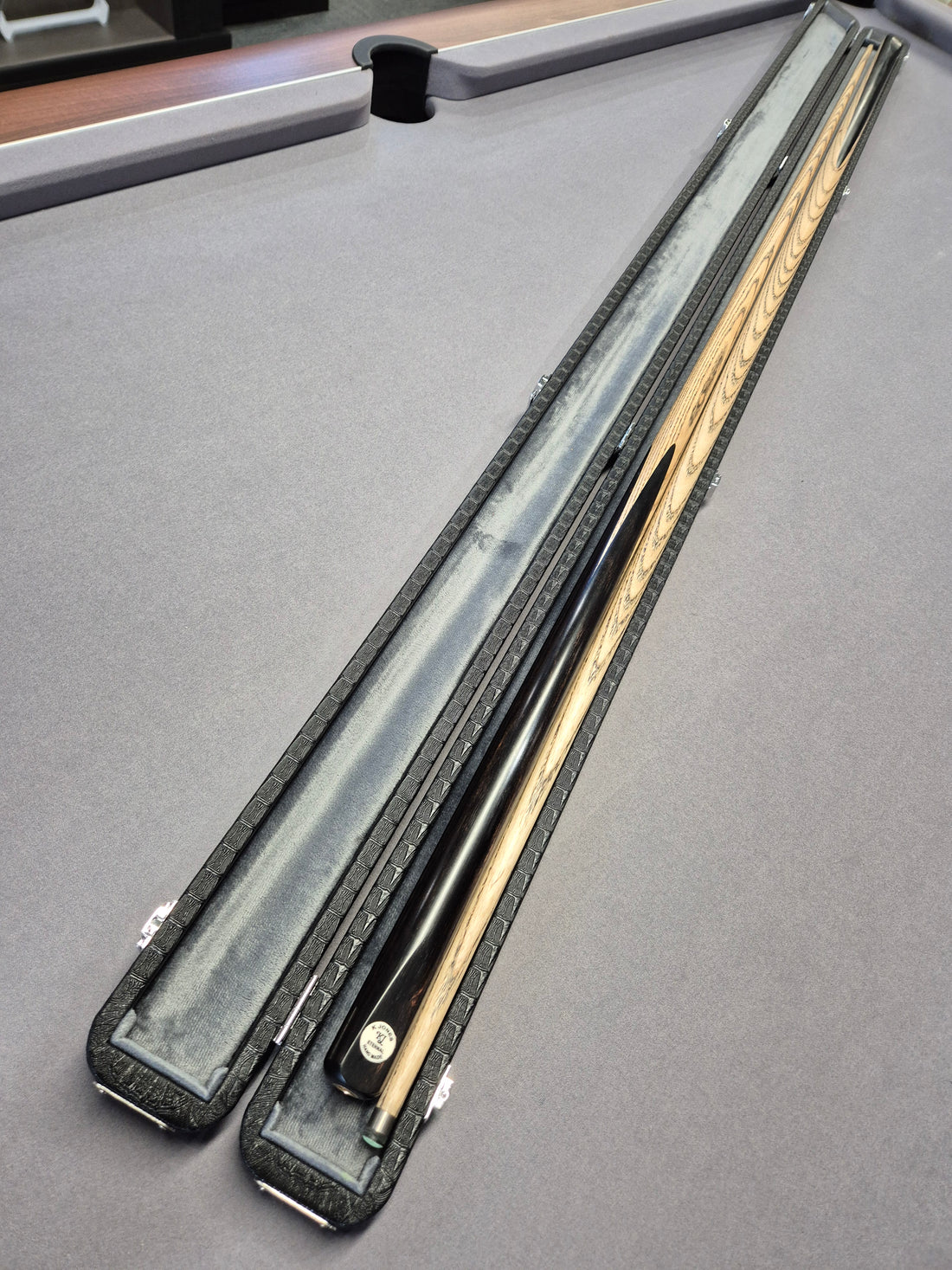 KJ Pool Cue & Break Cue Set with Case