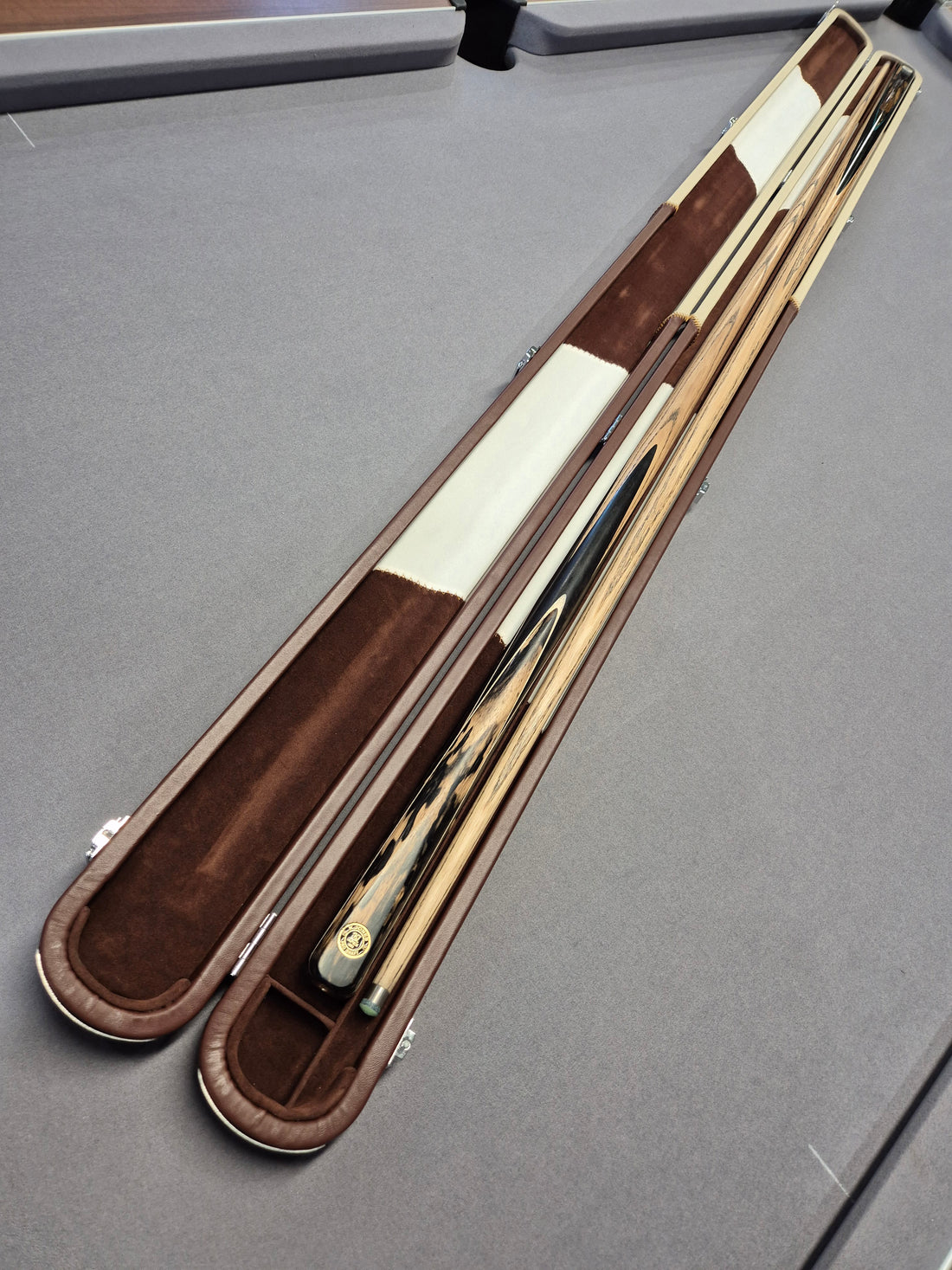 KJ Pool Cue & Break Cue Set with Leather Case