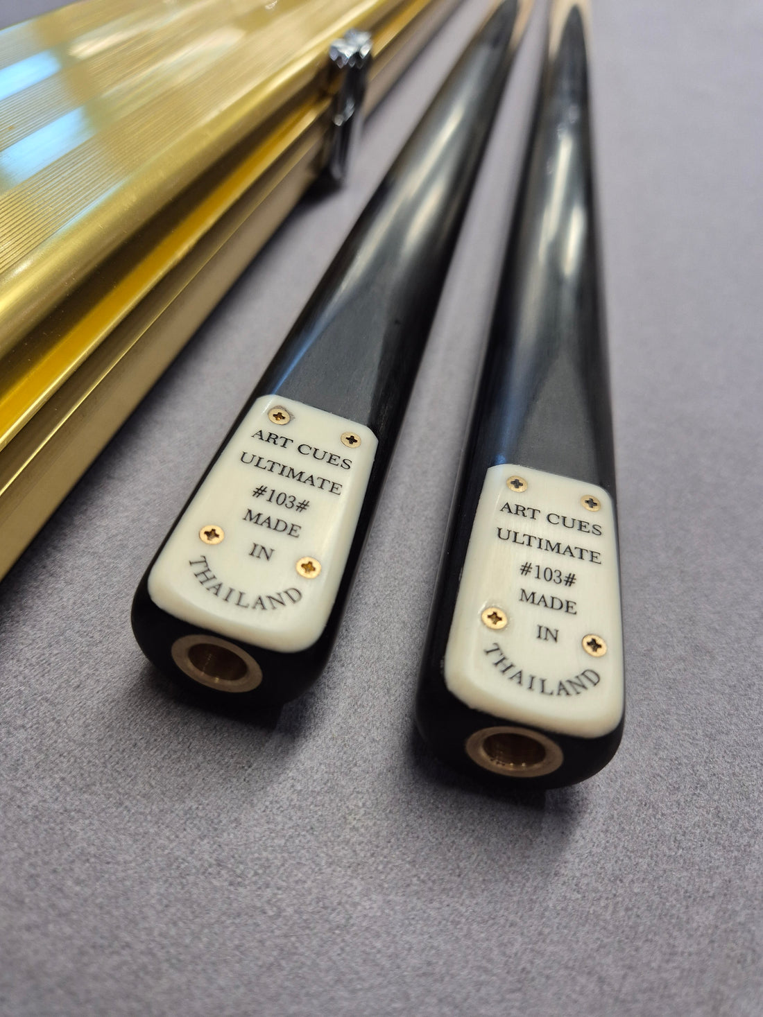 Art Snooker & Pool Cue Set with Case