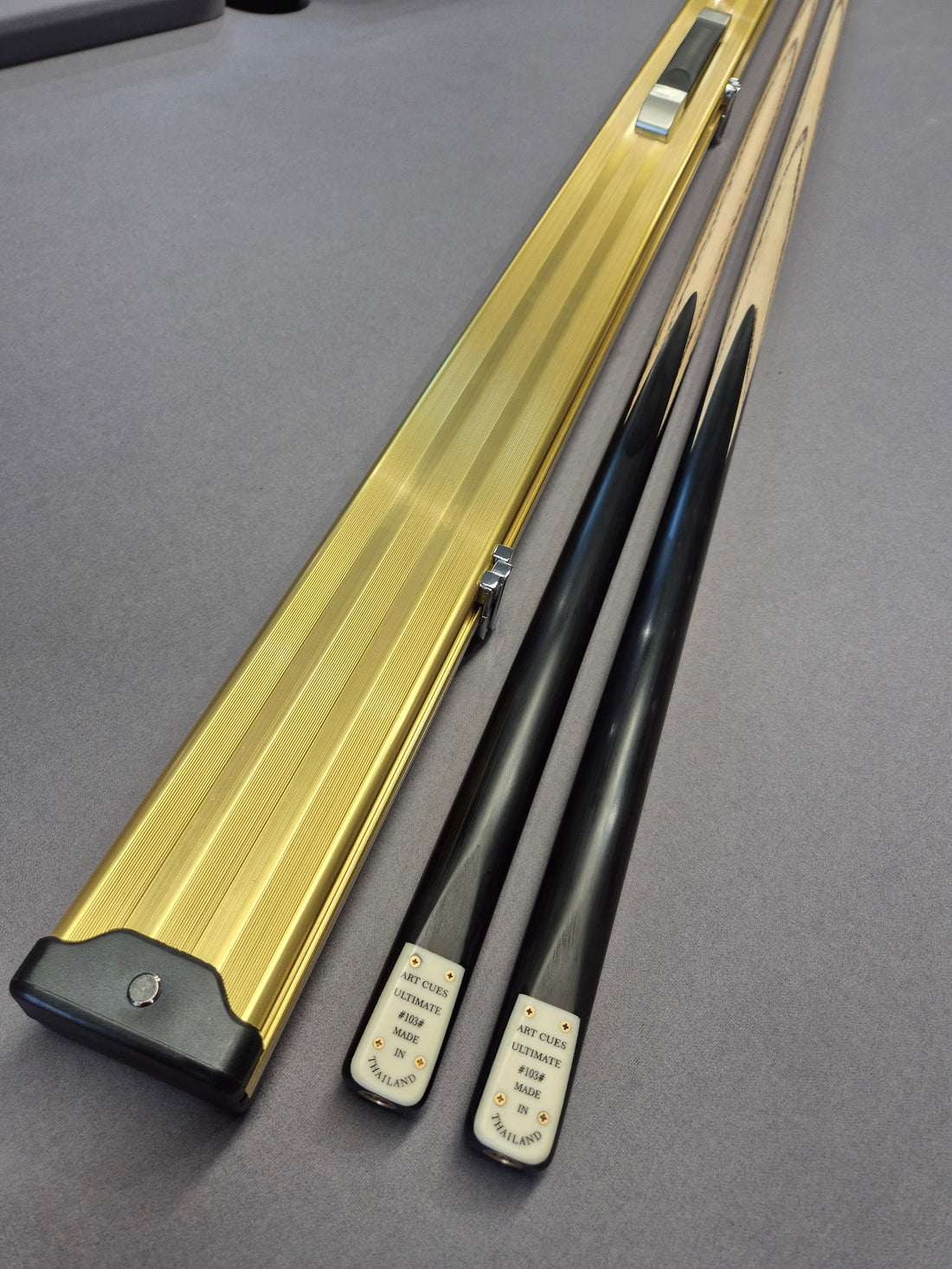 Art Snooker & Pool Cue Set with Case