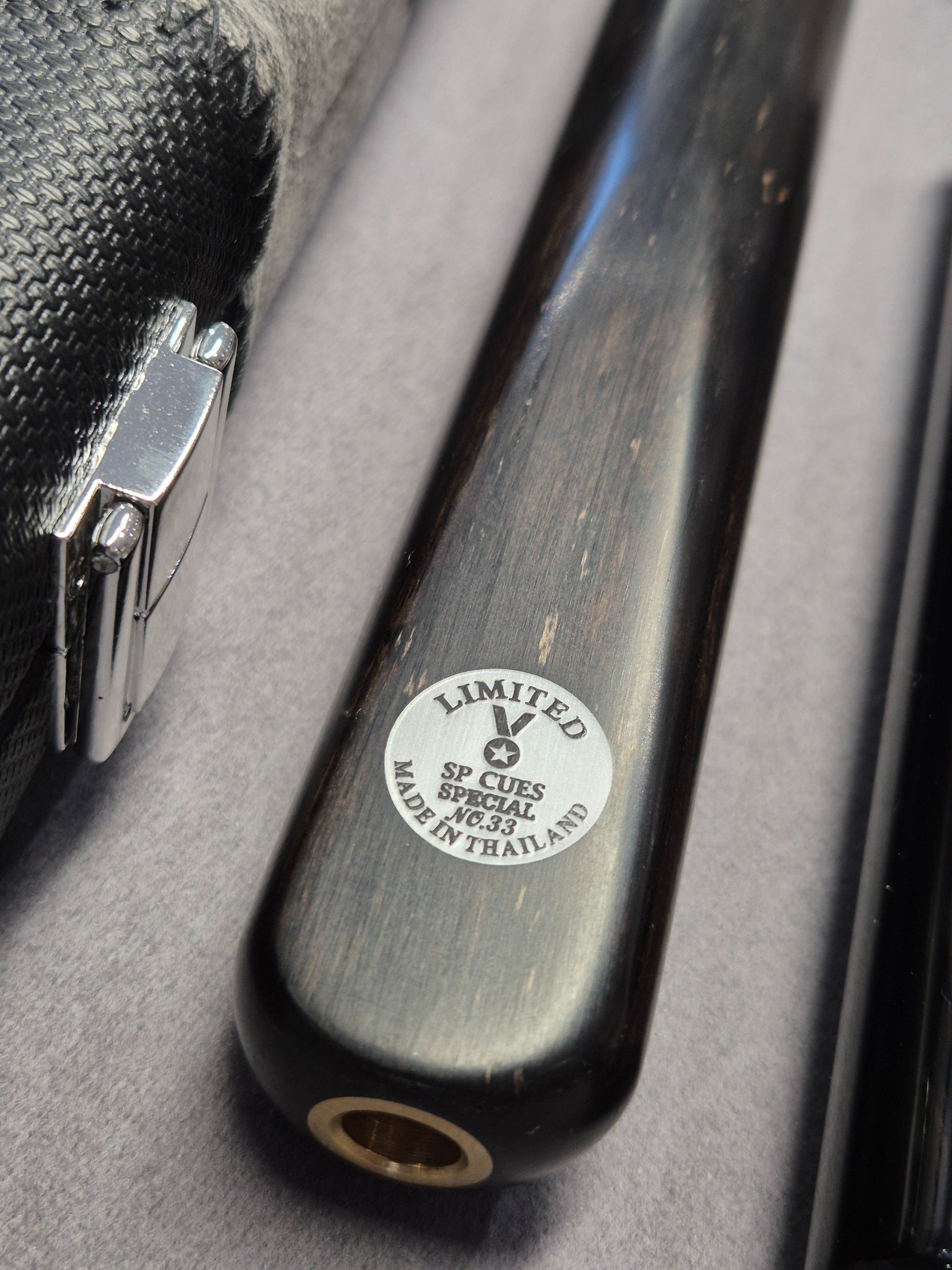 SP Limited Special Cue & Case Set with Accessories