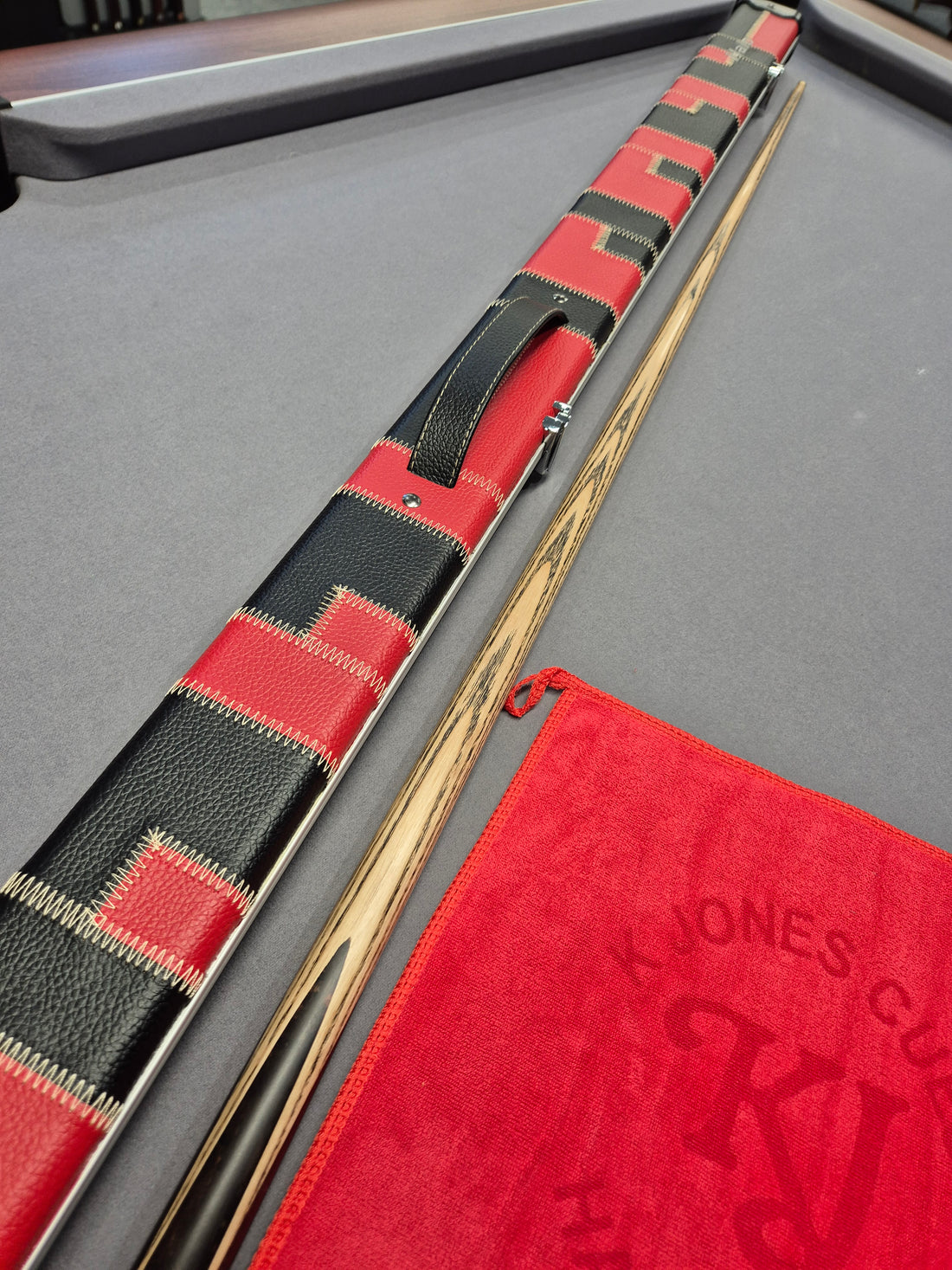 SP Ultimate Cue & Case Set with Accessories