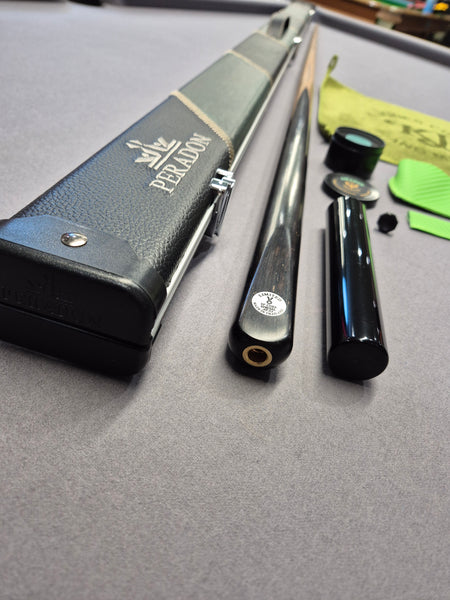 SP Limited Special Cue & Case Set with Accessories