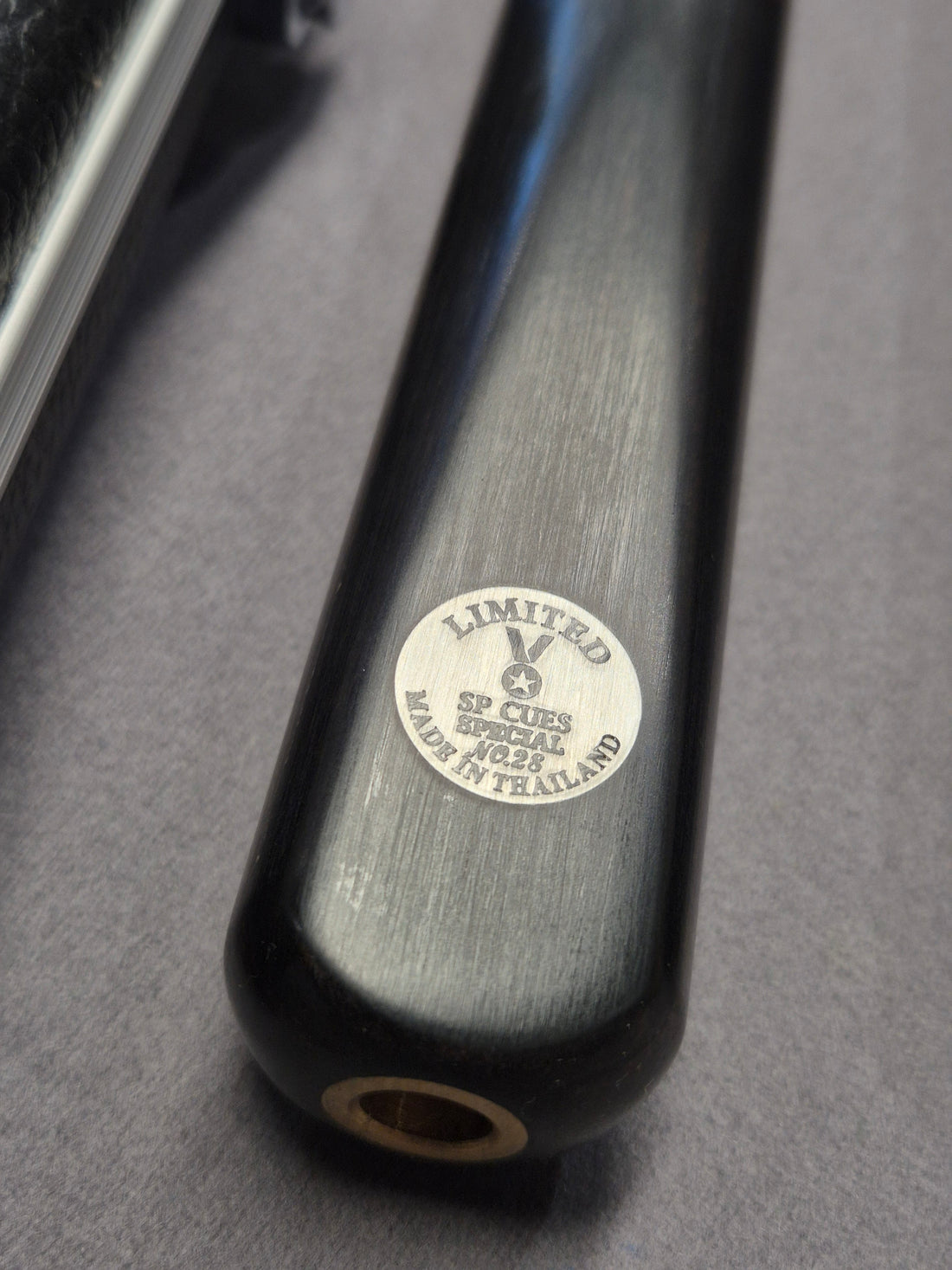 SP Limited Special Cue & Case Set with Accessories