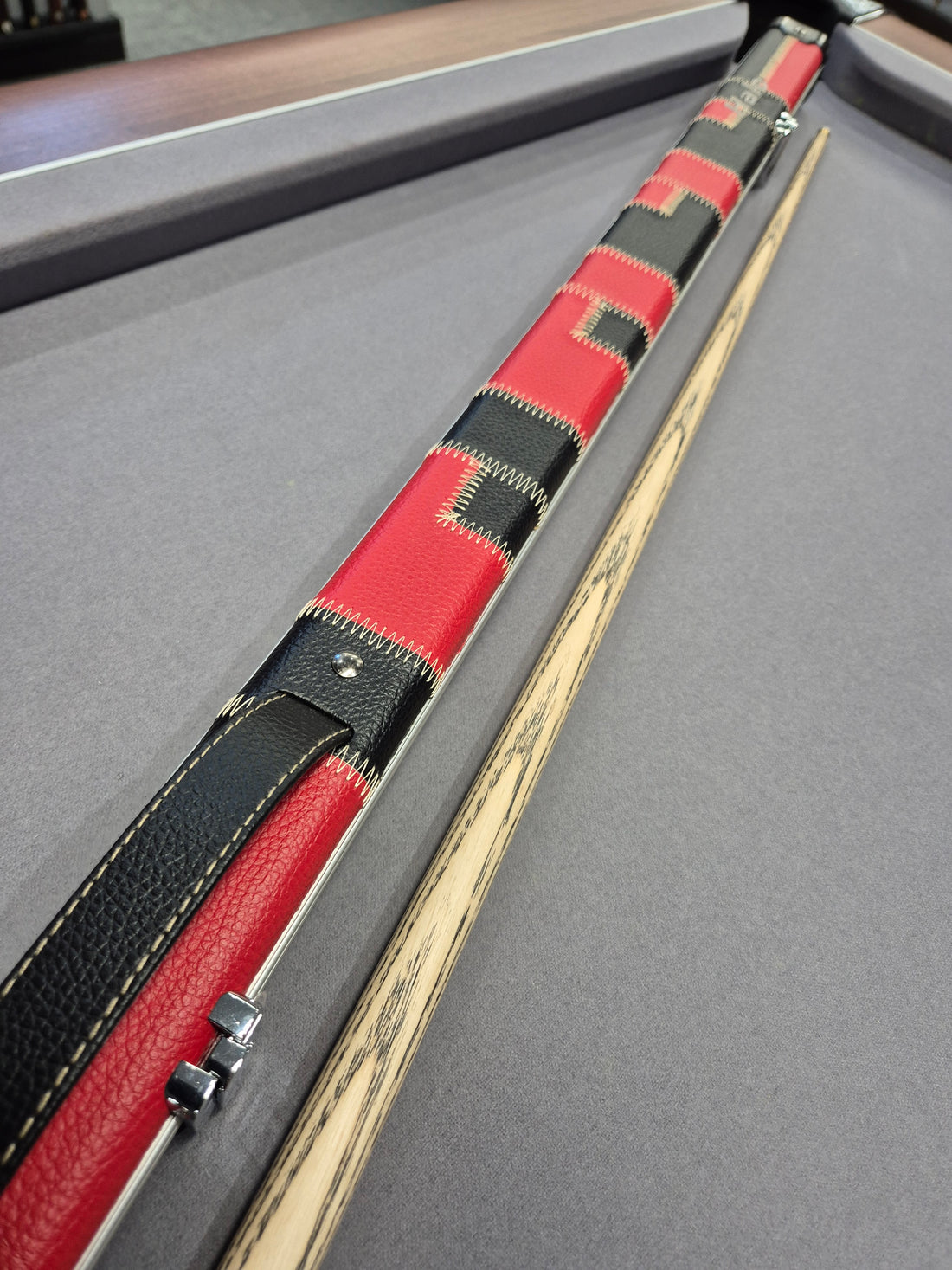 SP Ultimate Cue & Case Set with Accessories