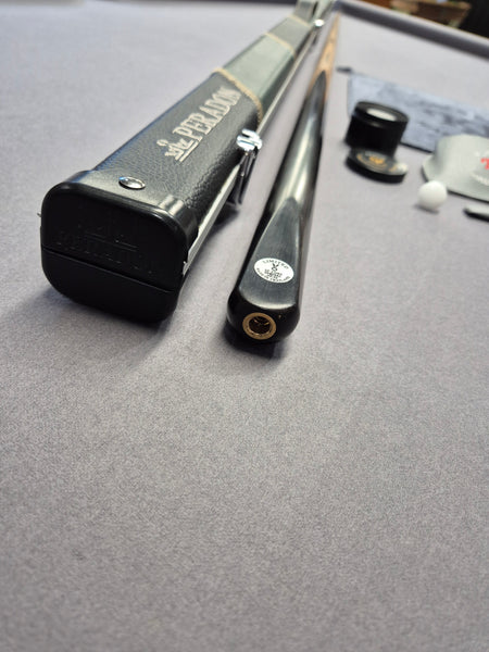 SP Limited Special Cue & Case Set with Accessories