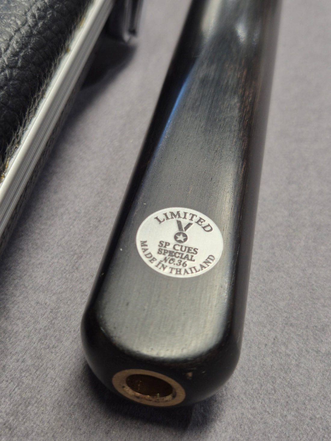 SP Limited Special Cue & Case Set with Accessories
