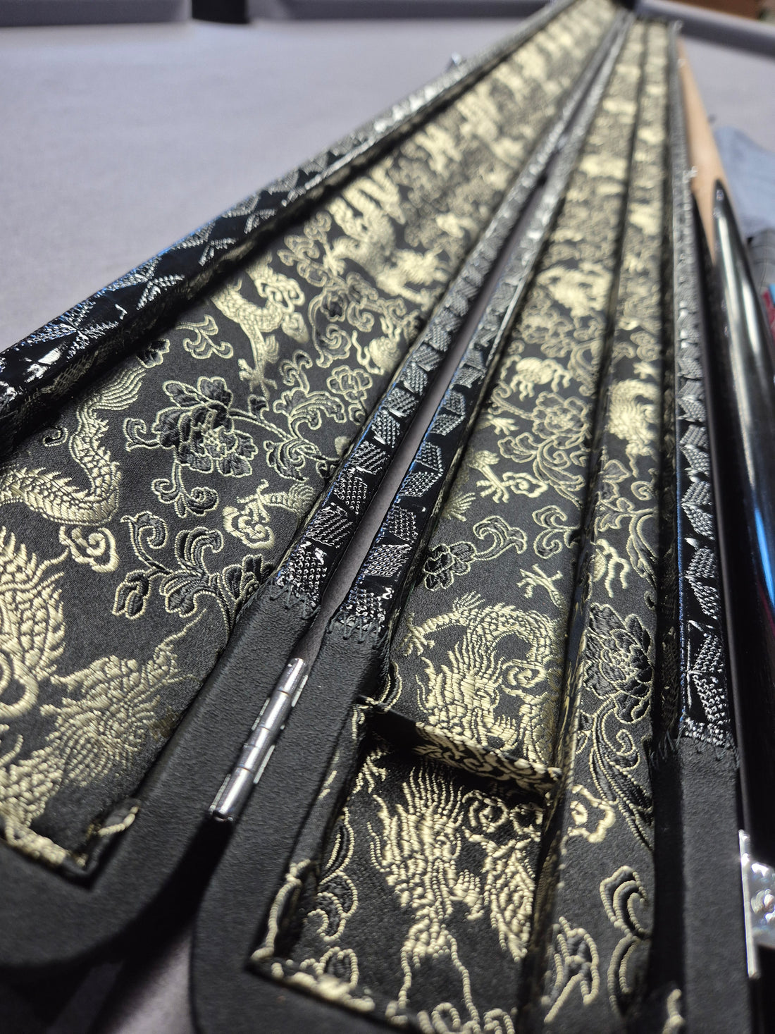 Maximux Premium Maple Cue & Case Set with Accessories