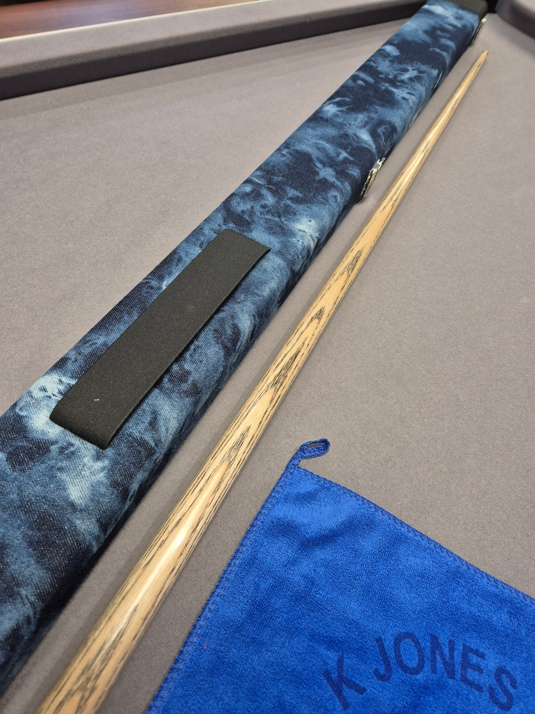 Maximus Legend Plus Cue & Case Set with Accessories