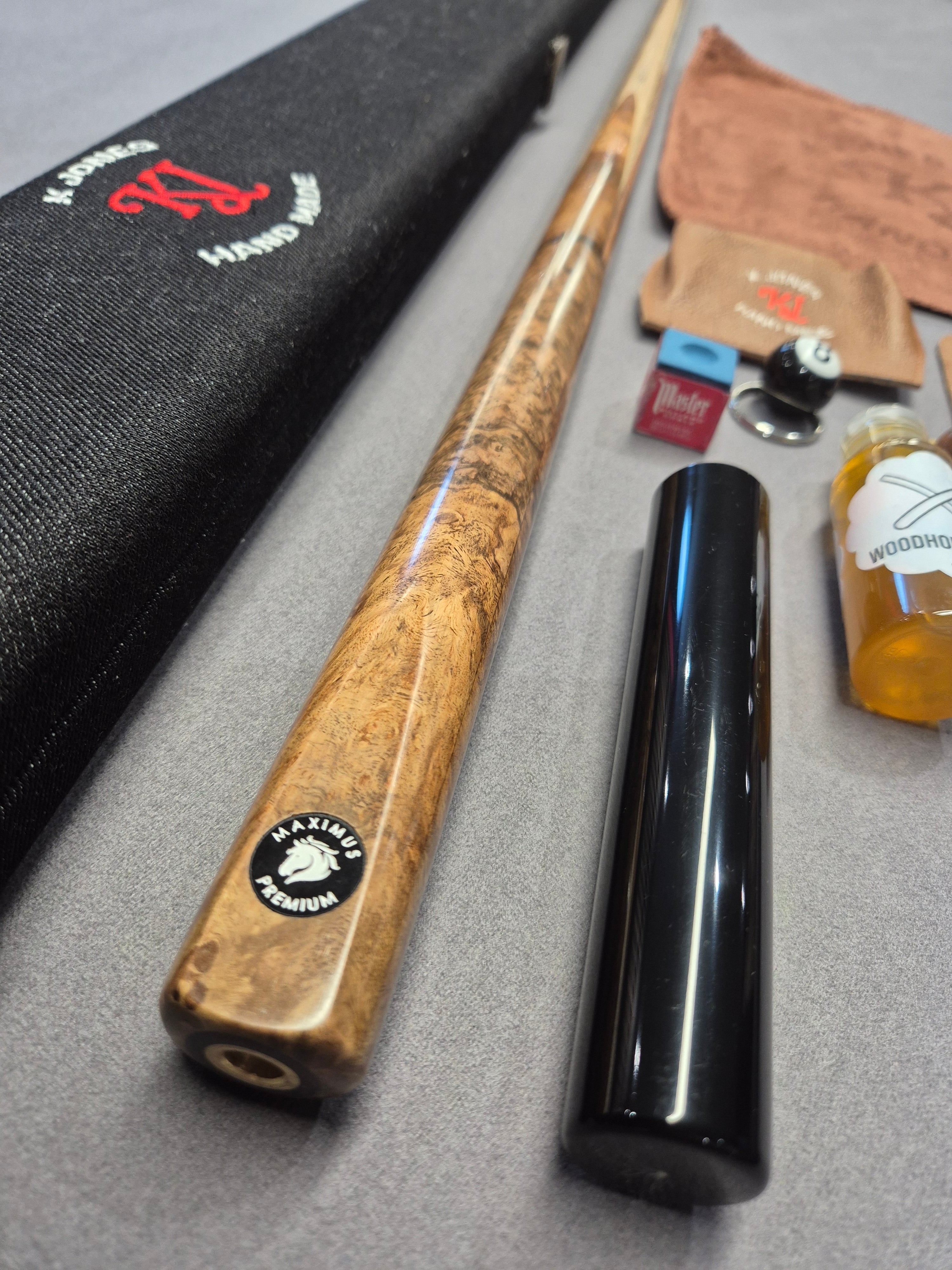 Maximus Premium Cue & Case Set with Accessories