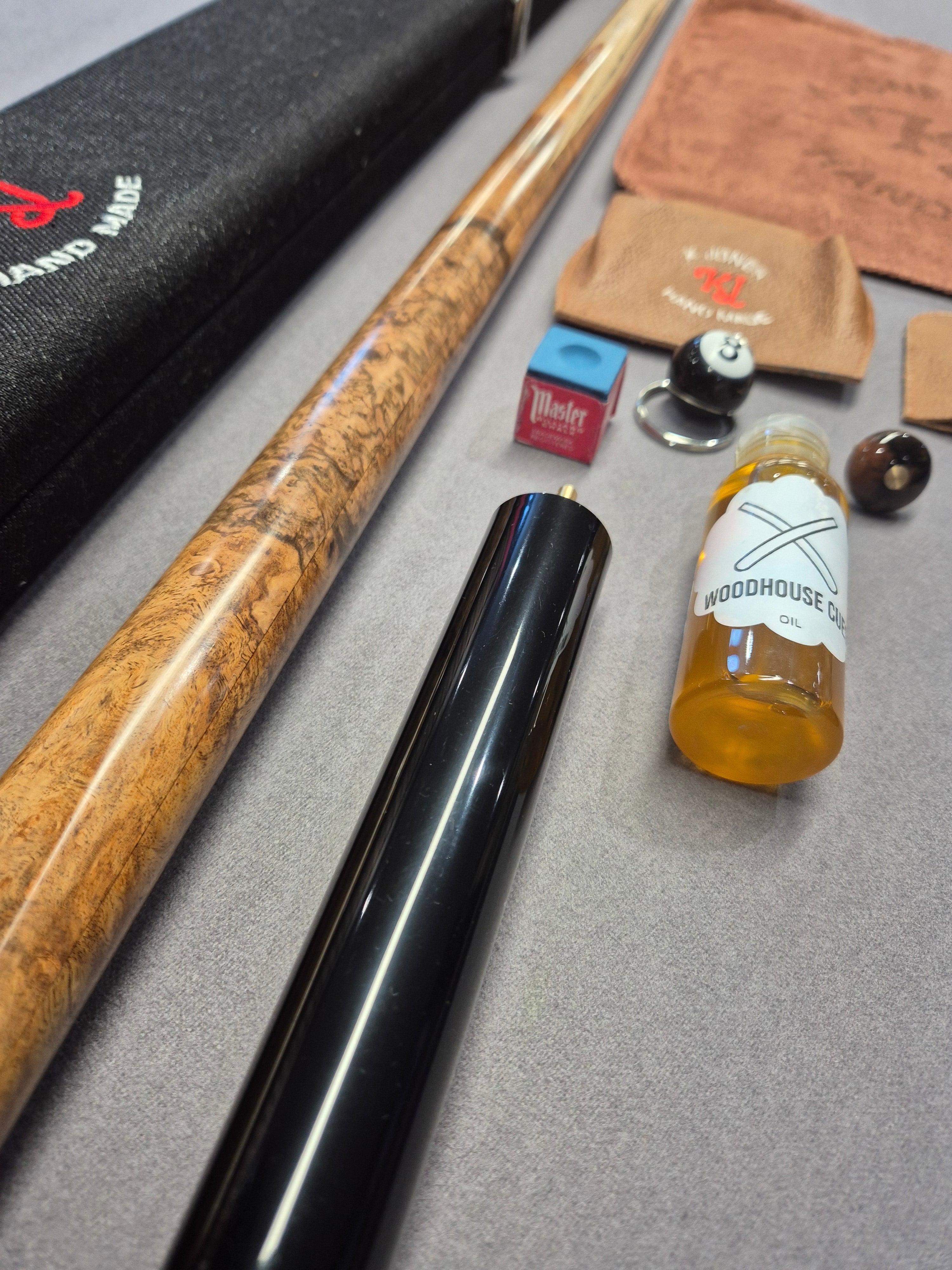 Maximus Premium Cue & Case Set with Accessories