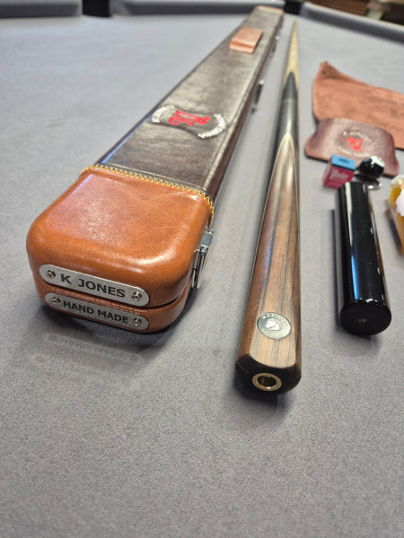Maximus Legend 3/4 Cue & Case set with Accessories