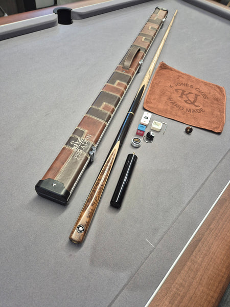 Maximus Legend Plus 3/4 Cue & Case Set with Accessories