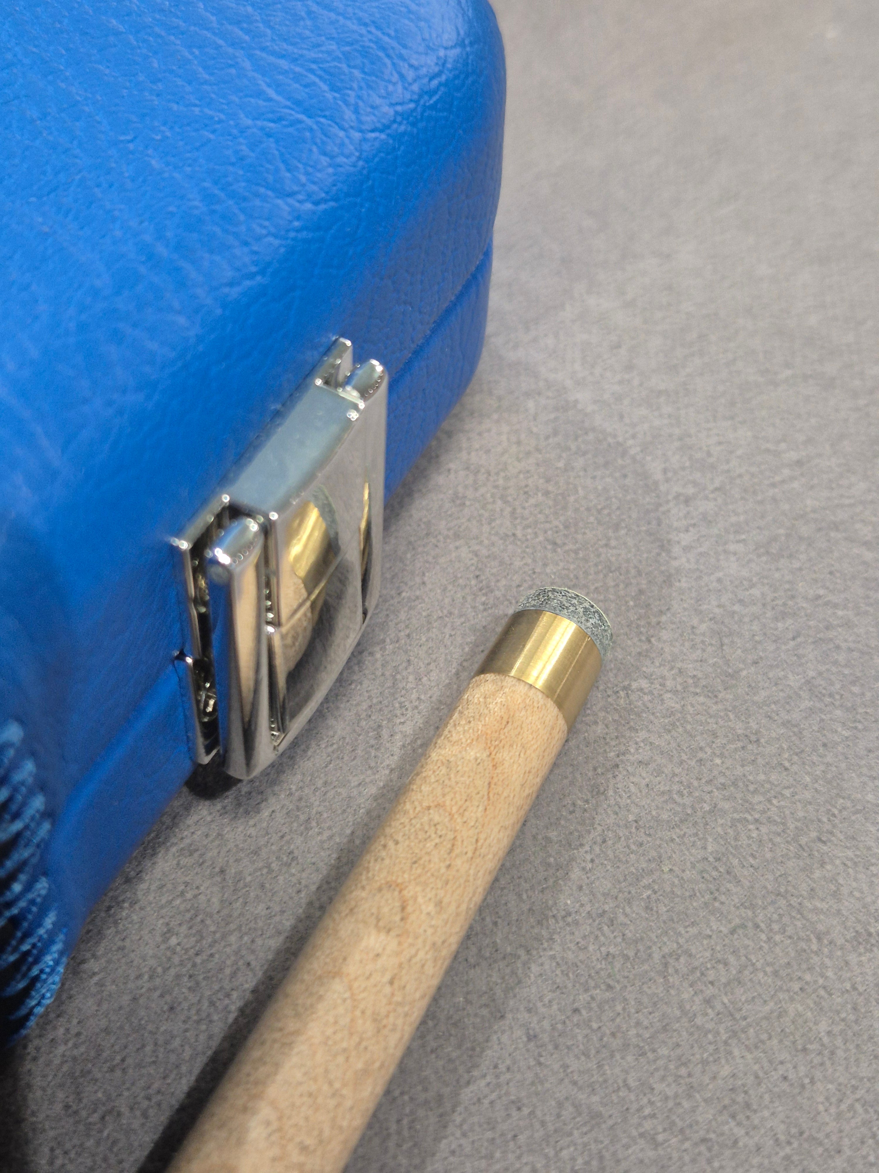 Maximus Premium Maple Cue & KJ Case Set with Accessories