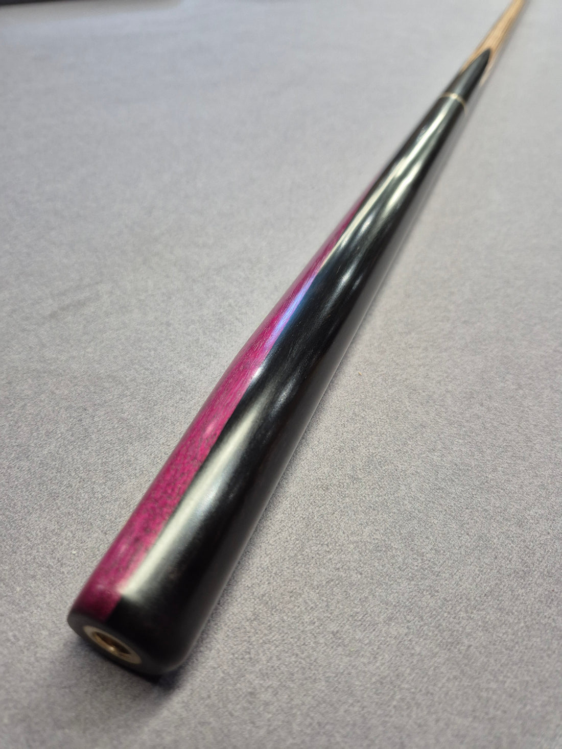 New KJ Ultra #141 Cue & Case Set With Accessories