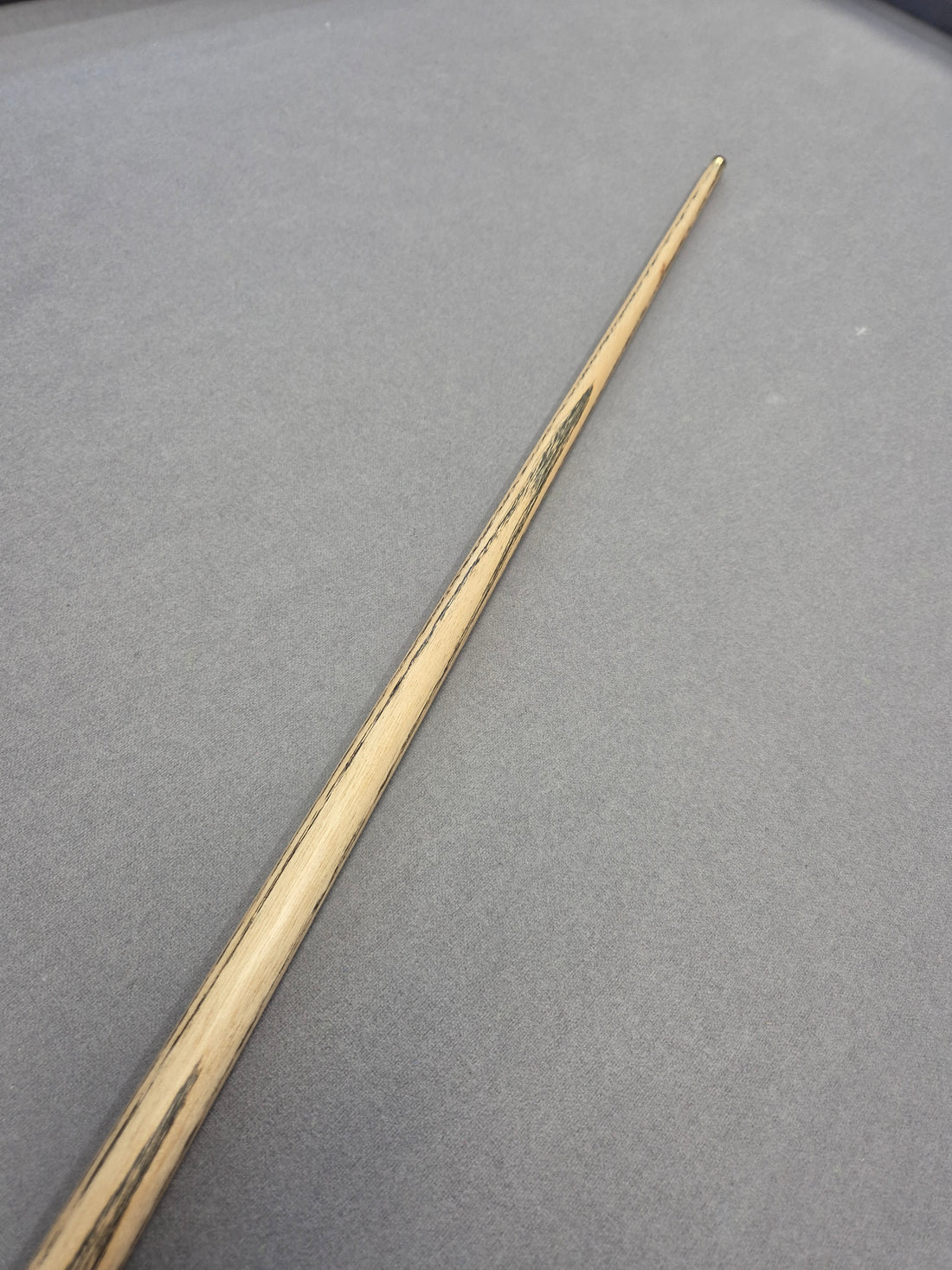 New O'Min Classic Cue & Case Set With Accessories