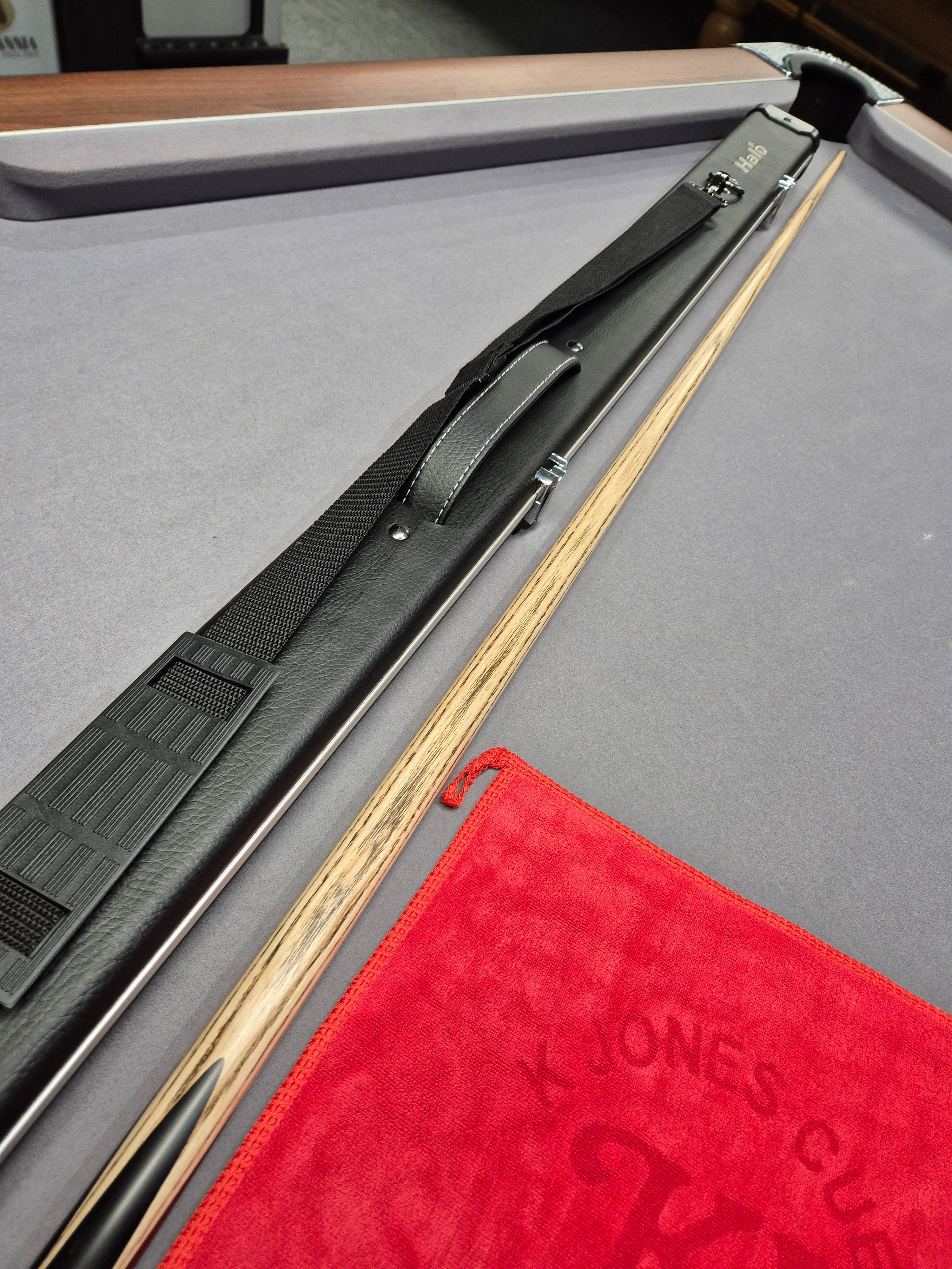 Peradon Merlin Cue & Halo Case Set with Accessories