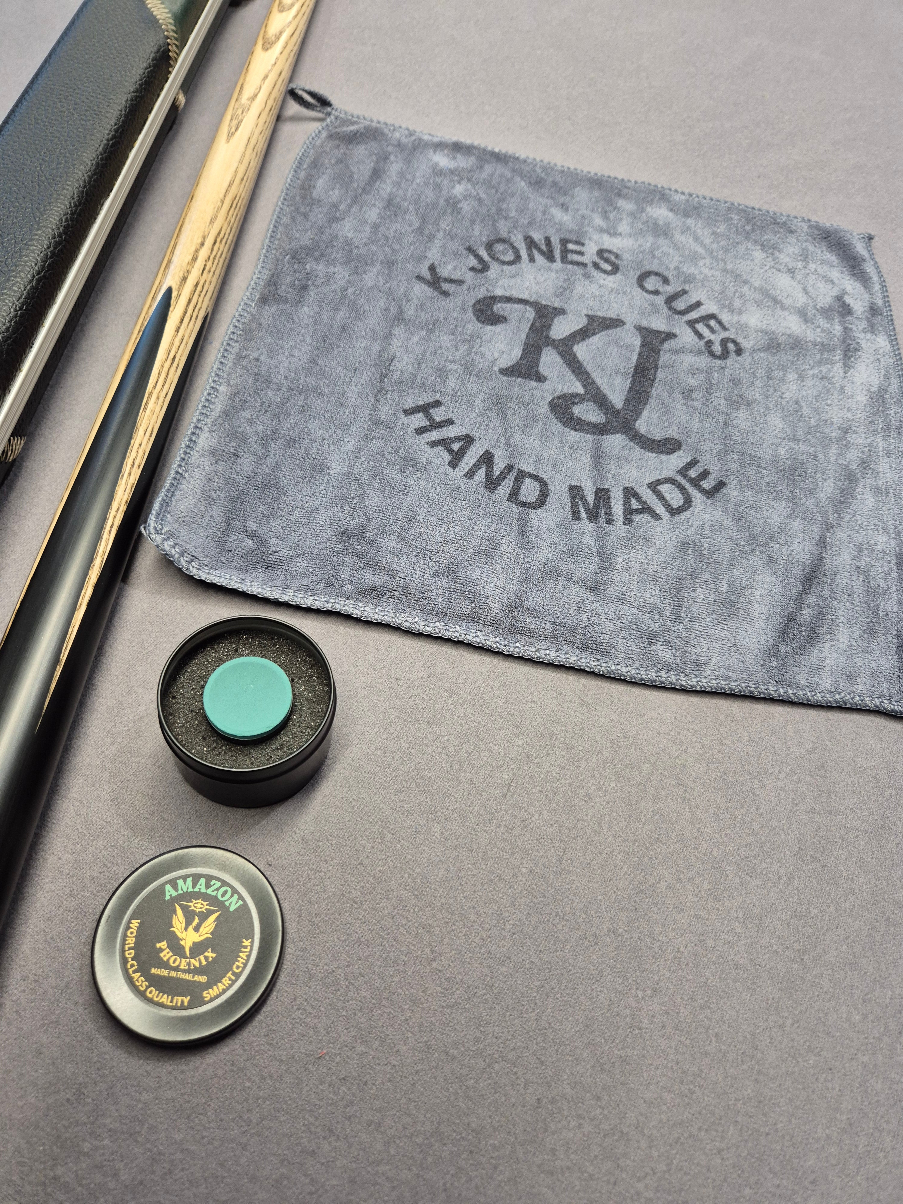 Peradon Lazer Cue & Halo Case Set with Accessories