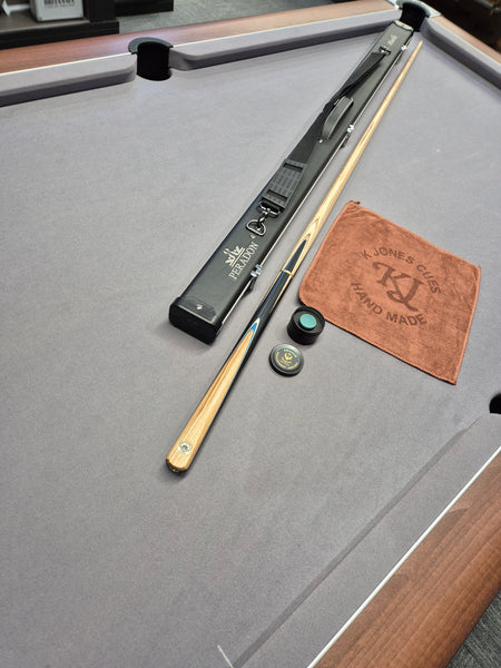 Peradon Chester Cue & Halo Case Set with Accessories