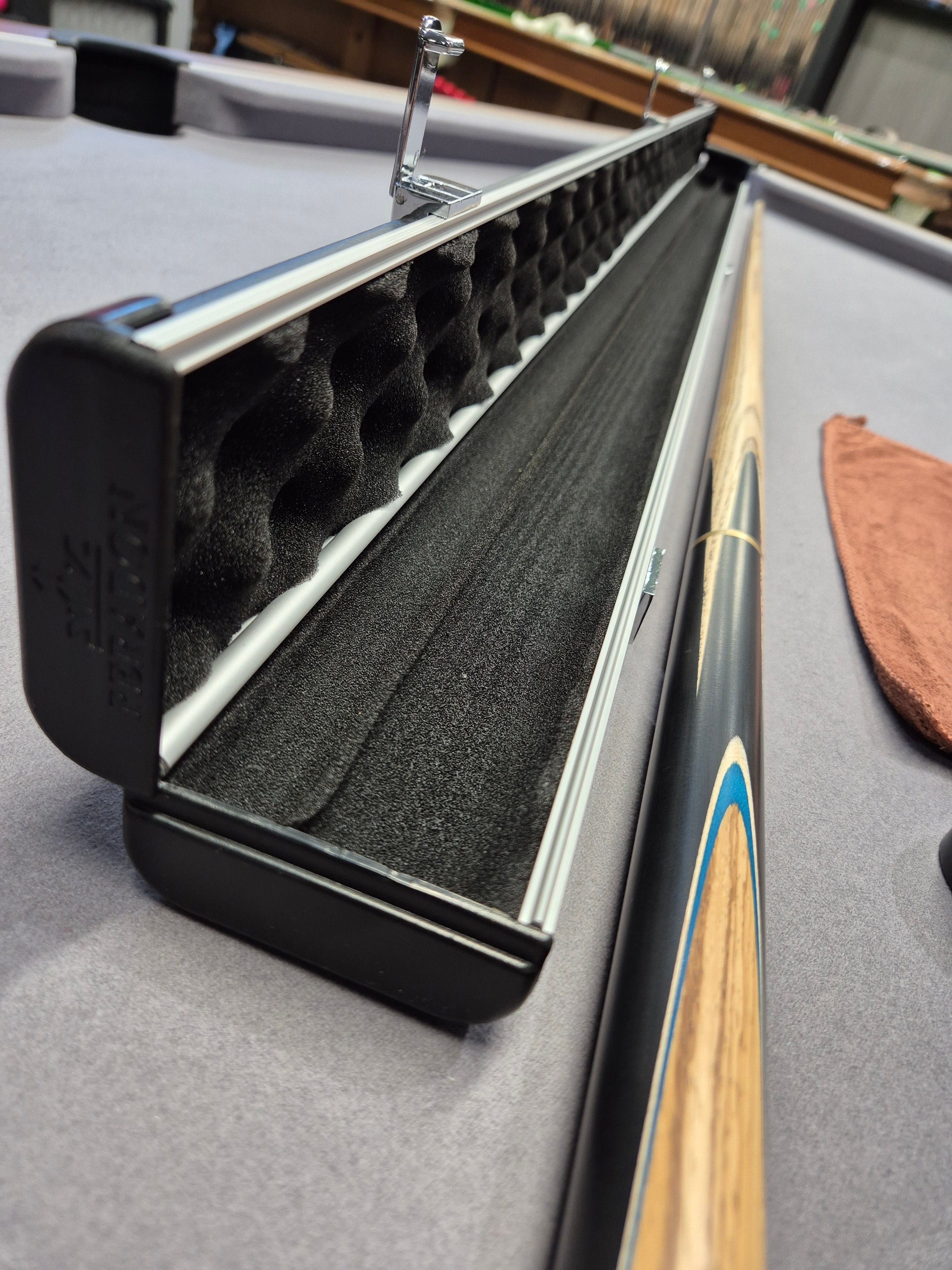 Peradon Chester Cue & Halo Case Set with Accessories