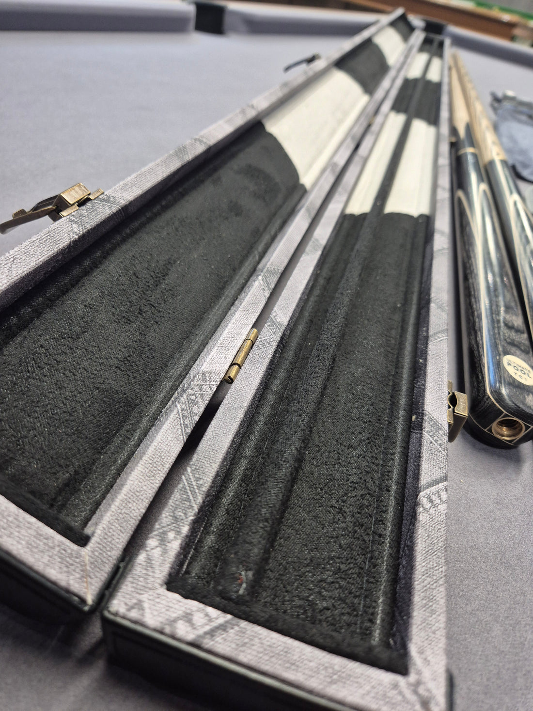 Ultimate Pool Limited Tom Cousins Pool Cue & Break Cue Set with Case and Accessories