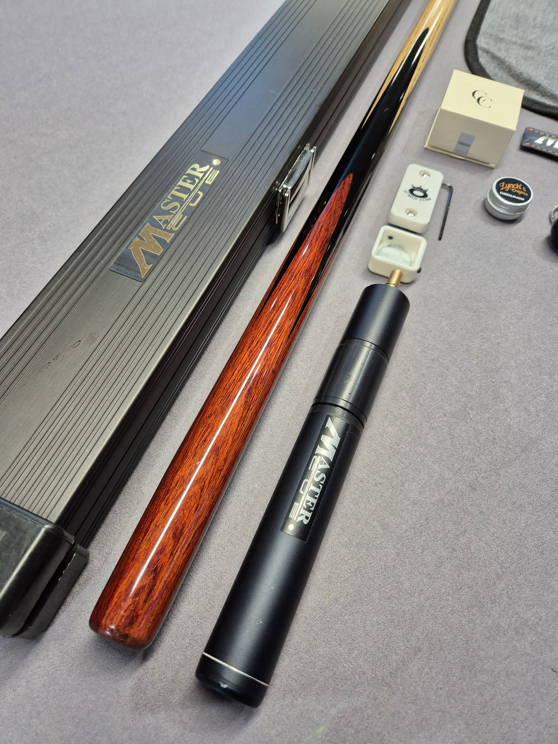 Master Cue, Cue & Case Set with Accessories
