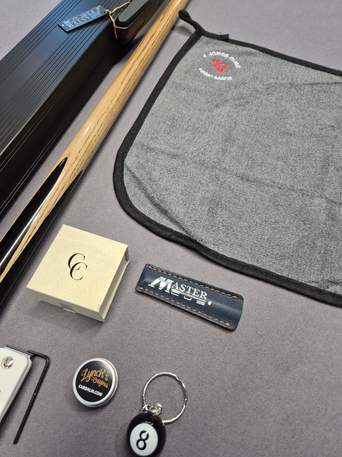 Master Cue, Cue & Case Set with Accessories