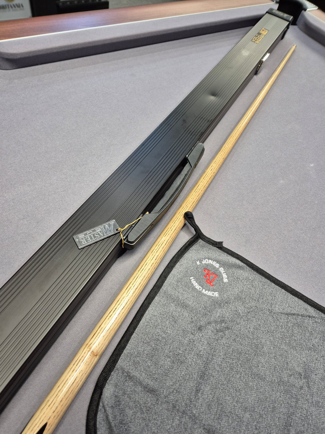 Master Cue, Cue & Case Set with Accessories