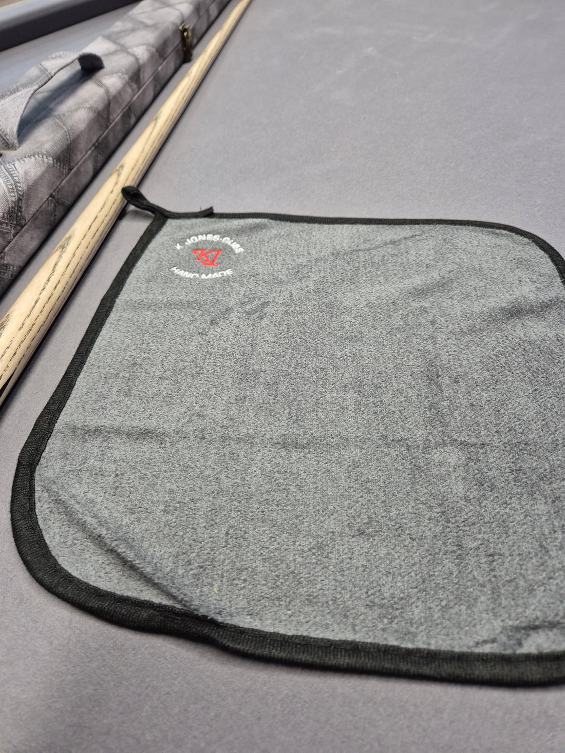 Pattana Cue & Case Set with Accessories