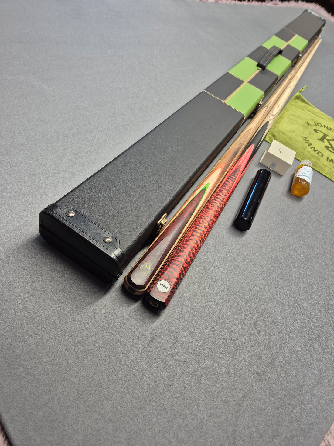New Niche Playing Cue, Break Cue & Case Set with Accessories