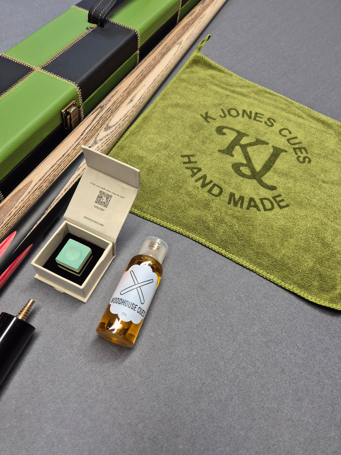 New Niche Playing Cue, Break Cue & Case Set with Accessories