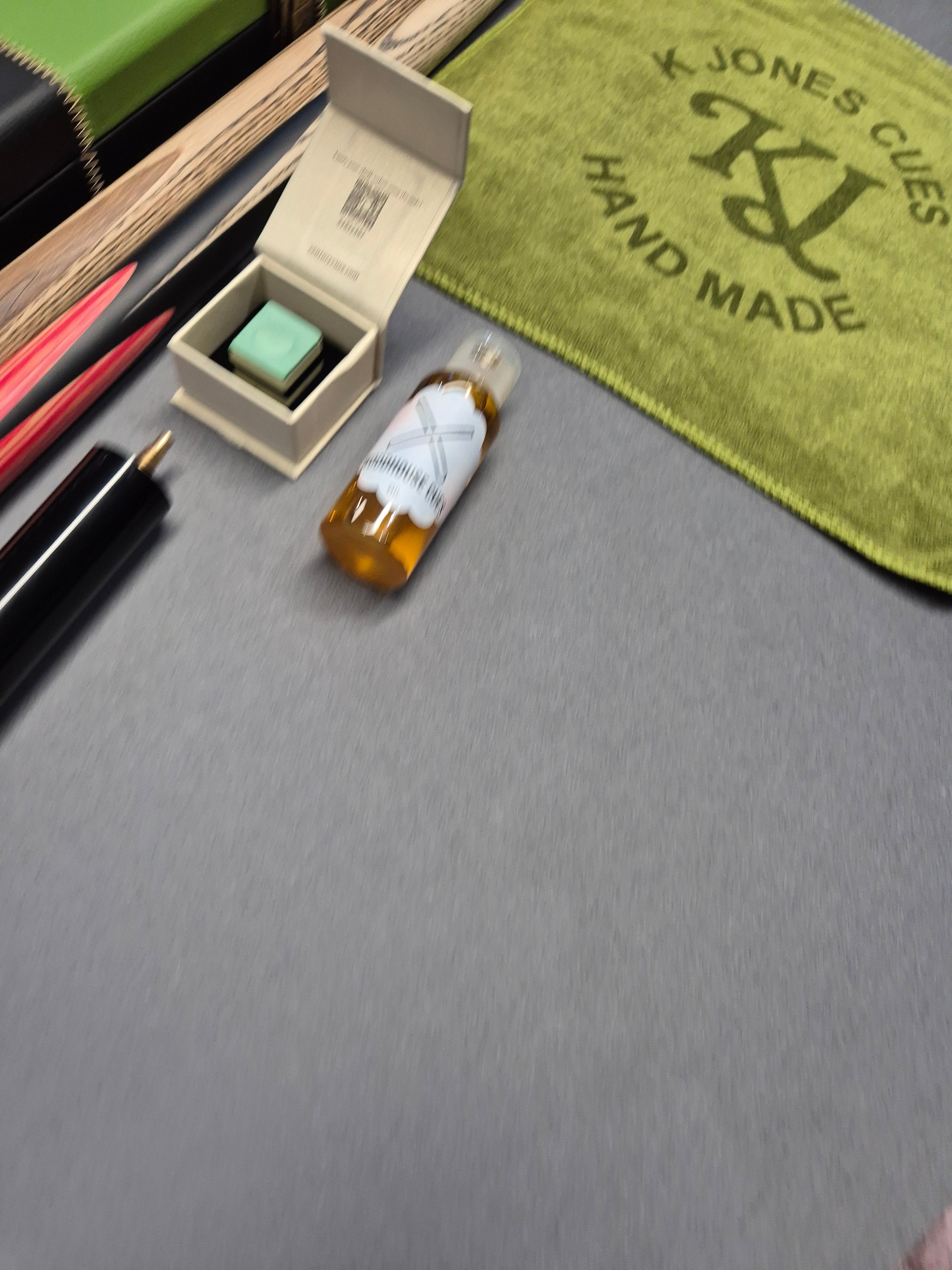 New Niche Playing Cue, Break Cue & Case Set with Accessories