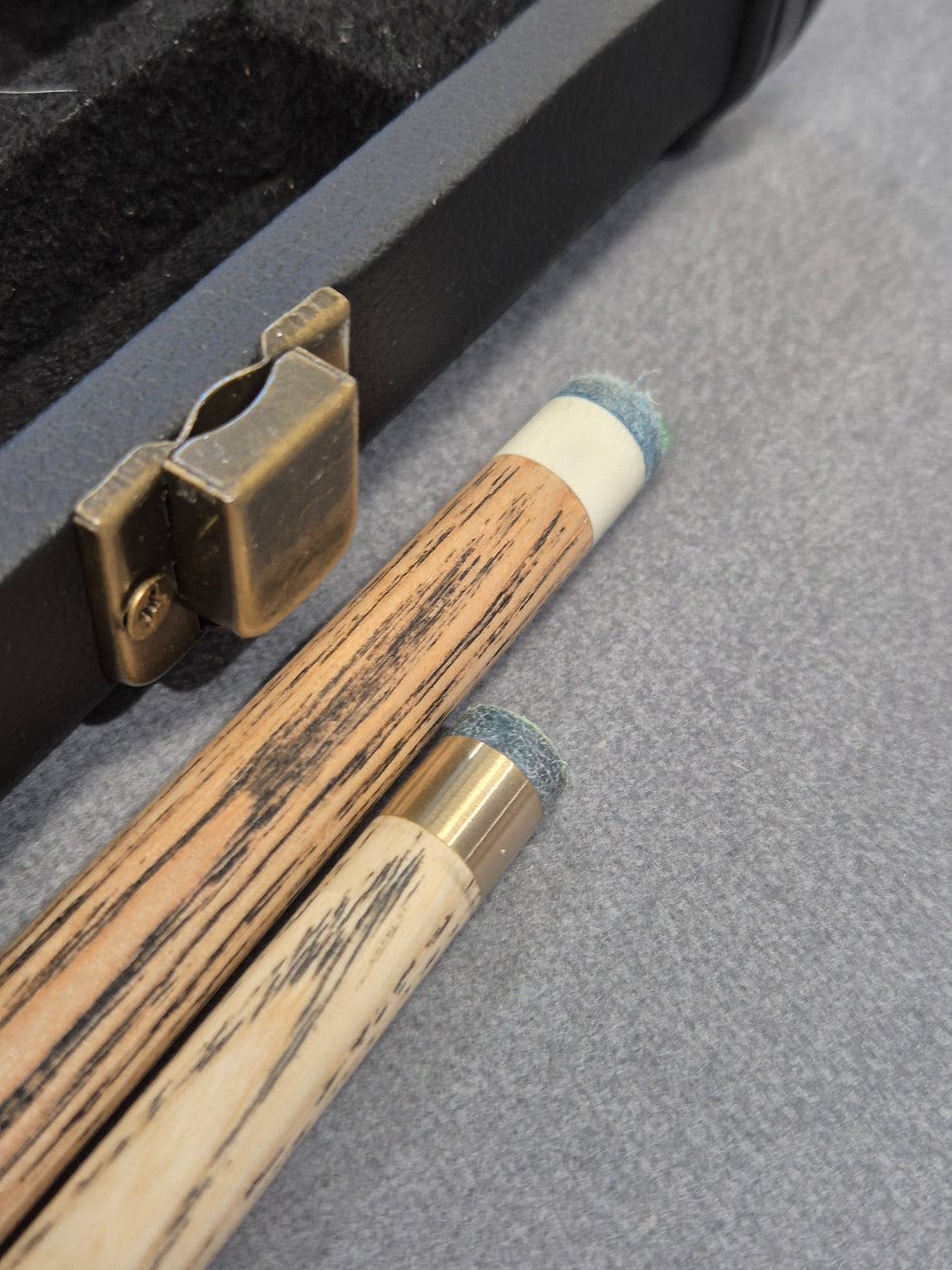 New Niche Playing Cue, Break Cue & Case Set with Accessories
